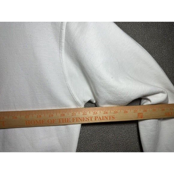 Champion Hoodie Unisex Size Medium White Beautiful Pride Heart Graphic Pullover - Picture 8 of 8